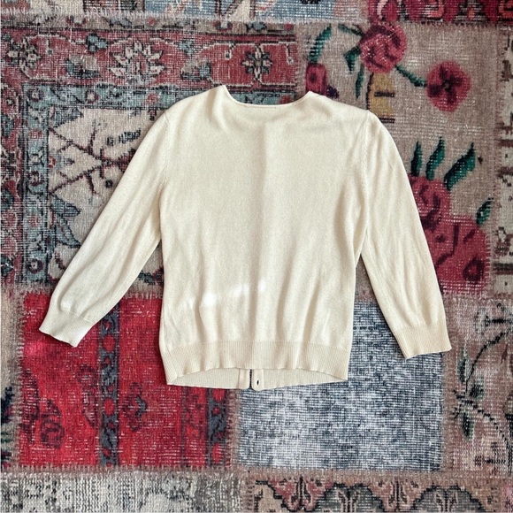 Ralph Lauren cream cardigan with pearl buttons - Picture 4 of 5